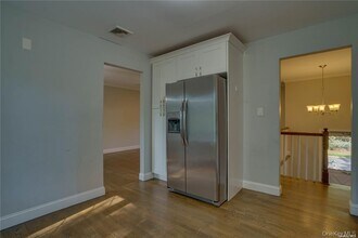 30 Clematis St in Port Jefferson Station, NY - Building Photo - Building Photo