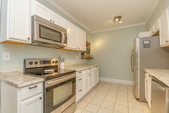 7415 Hampton Blvd in Norfolk, VA - Building Photo - Building Photo