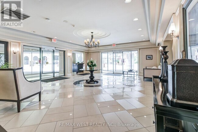 25-325 Earlington Ave in Toronto, ON - Building Photo - Building Photo