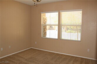 10410 Timber Star Ln in Las Vegas, NV - Building Photo - Building Photo