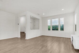 72 Tulip in Irvine, CA - Building Photo - Building Photo