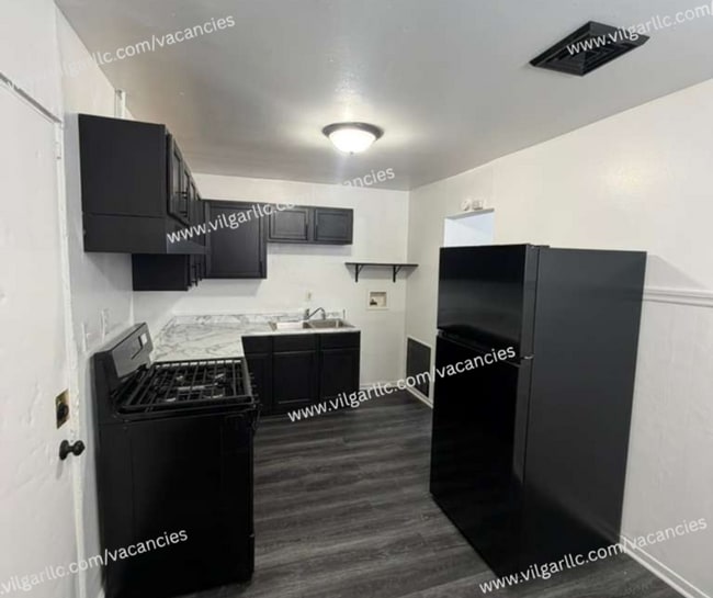 property at 4345 Louisiana Pl