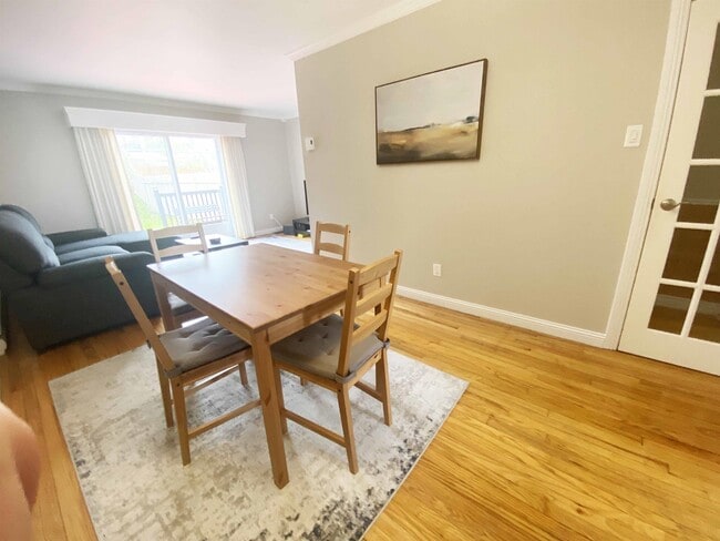 1 Cumberland Crescent in St John's, NL - Building Photo - Building Photo