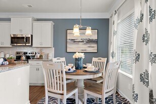 295 Cranston Dr in Canton, GA - Building Photo