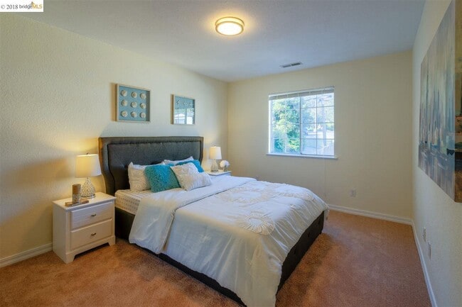 5665 McBryde Ave in Richmond, CA - Building Photo - Building Photo