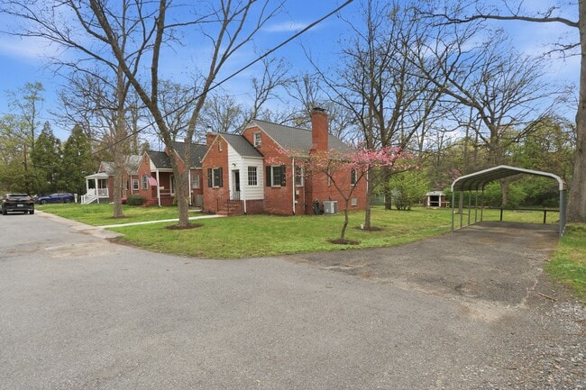 6701 Rhode Island Ave in College Park, MD - Building Photo - Building Photo