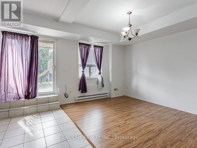 24 Coast Ave in Vaughan, ON - Building Photo - Building Photo