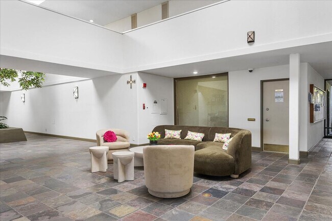 2101 Shoreline in Alameda, CA - Building Photo - Building Photo