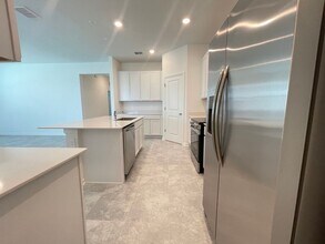 1424 Brentwood Dr in Kissimmee, FL - Building Photo - Building Photo