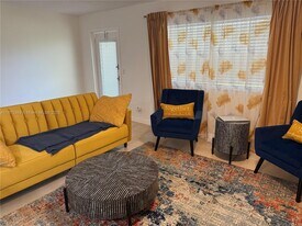 682 Monaco Ct in Delray Beach, FL - Building Photo