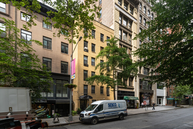 30 East 22nd Street in New York, NY - Building Photo - Building Photo