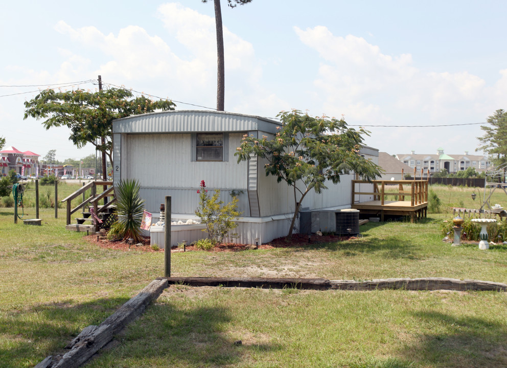 13660 Nc-50 Hwy E in Hampstead, NC - Building Photo