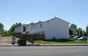 Garden Apartments in Colorado Springs, CO - Building Photo - Building Photo