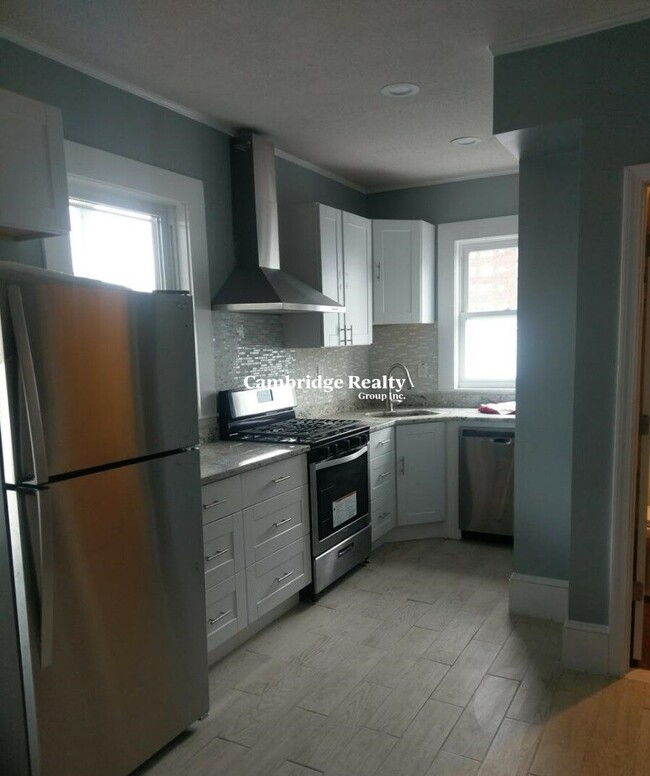 1293 Cambridge St, Unit 3R