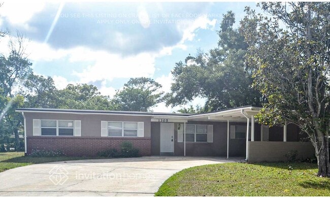 property at 1305 Viburnum Ln