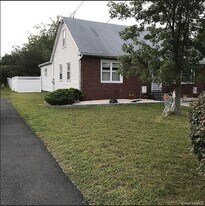 137 Central Hwy in Stony Point, NY - Building Photo