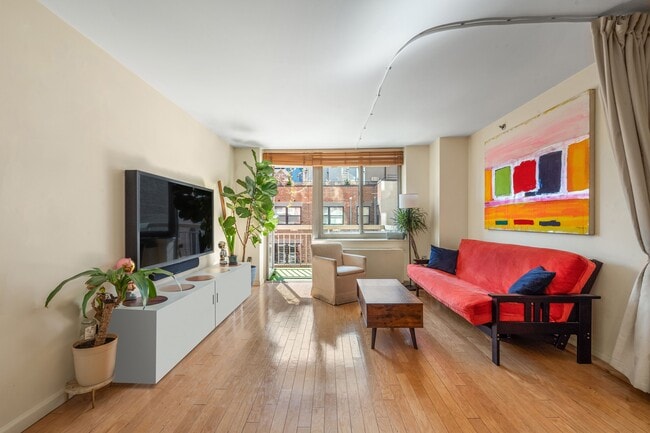 property at 520 W 23rd St
