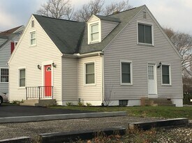 4526 Peach St in Erie, PA - Building Photo