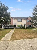 8646 Thomas Ln in Riverdale, GA - Building Photo