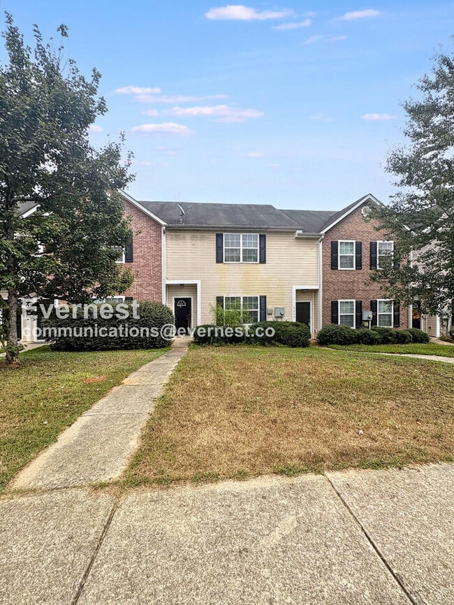 property at 8646 Thomas Ln