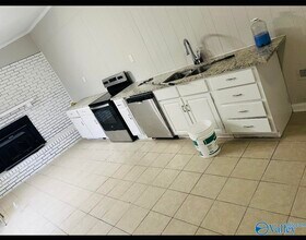 3605 6th Ave SW in Huntsville, AL - Building Photo - Building Photo