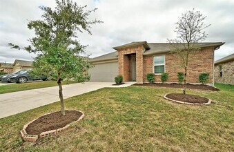 5809 Montrelia Dr in Austin, TX - Building Photo - Building Photo