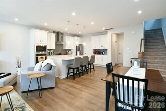 114 Isleworth Ave in Mooresville, NC - Building Photo - Building Photo