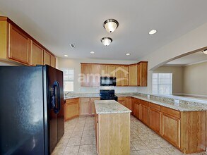 13217 Heath Grove Dr in Huntersville, NC - Foto de edificio - Building Photo