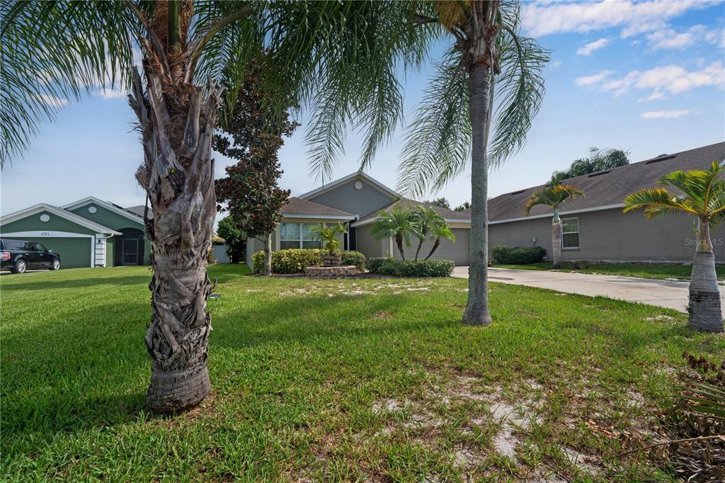 4127 Island Lakes Dr in Winter Haven, FL - Building Photo