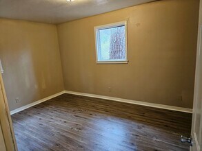 3008 Willow Dr in Meridian, MS - Building Photo - Building Photo