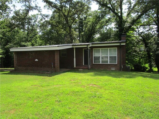 3413 Lakeland Rd in Gainesville, GA - Building Photo - Building Photo