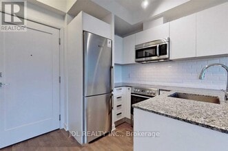 57 St Joseph St in Toronto, ON - Building Photo - Building Photo