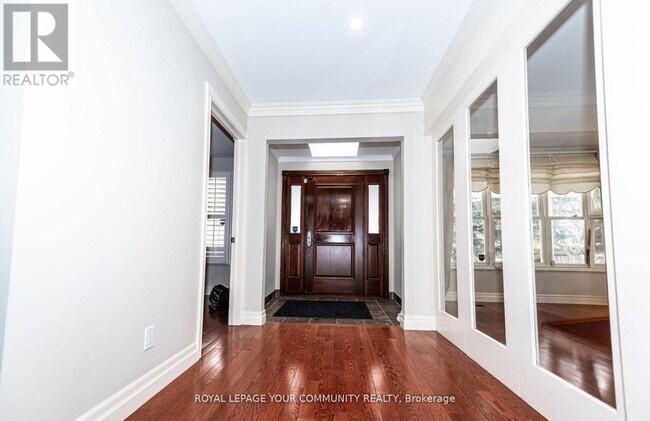 91 Winchester Ln in Richmond Hill, ON - Building Photo - Building Photo