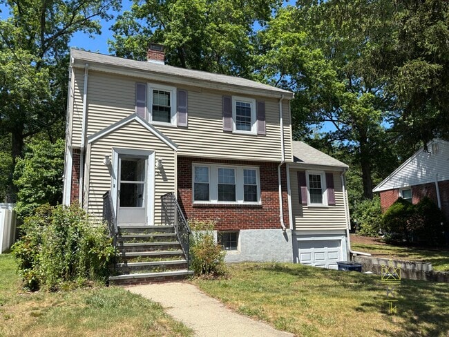 property at 52 Hollywood Rd