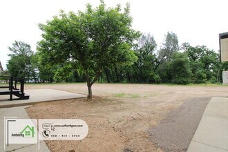 22190 Vallotton Ln in Bella Vista, CA - Building Photo - Building Photo