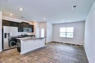 430 Sea Grit Ct in Greer, SC - Building Photo - Building Photo