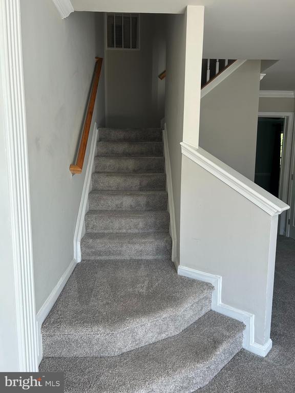 329 Kirby St in Manassas Park, VA - Building Photo - Building Photo