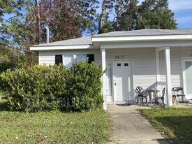 2617 Cypress St in Panama City, FL - Building Photo