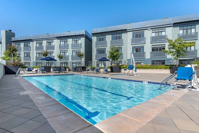 Agora at South Main in Walnut Creek, CA - Foto de edificio - Building Photo