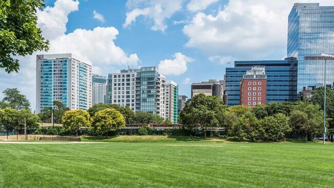 175 Blossom St in Boston, MA - Building Photo - Building Photo