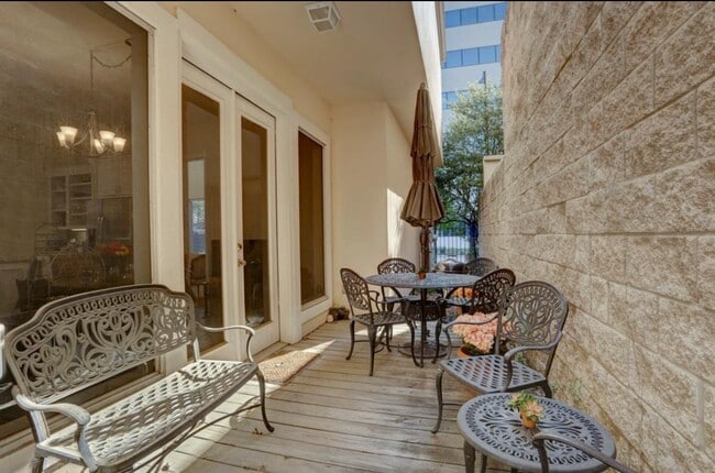 property at 3004 Eastside St