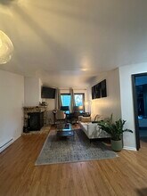 2030 Ridge Dr, Unit 31 in Minneapolis, MN - Building Photo - Building Photo
