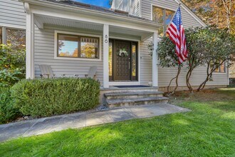 86 Shady Knoll Dr in Stamford, CT - Building Photo - Building Photo