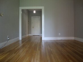 29 Mount Hood Rd, Unit #1 in Boston, MA - Building Photo - Building Photo