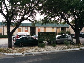 2600 Penny Ln in Austin, TX - Building Photo