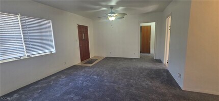 1662 Houston Dr in Ft. Myers, FL - Building Photo - Building Photo