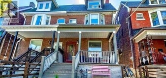 176 Grace St in Toronto, ON - Building Photo