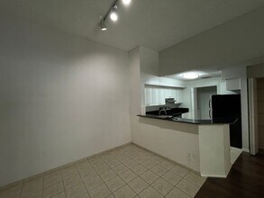 8215 Ibis Club Dr in Naples, FL - Building Photo - Building Photo