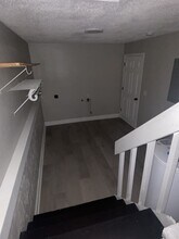 145 Viking Dr in Calhoun, GA - Building Photo - Building Photo