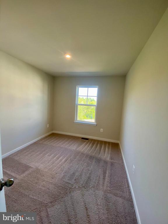 313 Huff Dr in Stafford, VA - Building Photo - Building Photo